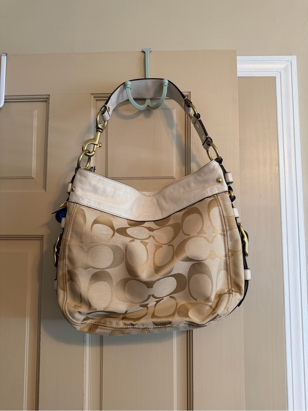 Coach Signature Canvas Shoulder Bag in Khaki/Chalk